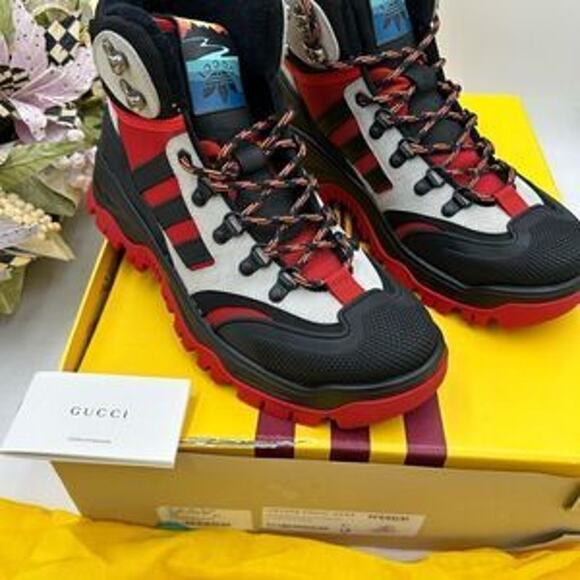Men’s Gucci X Adidas lace up boots size 8.5 made in Italy - Picture 6 of 10